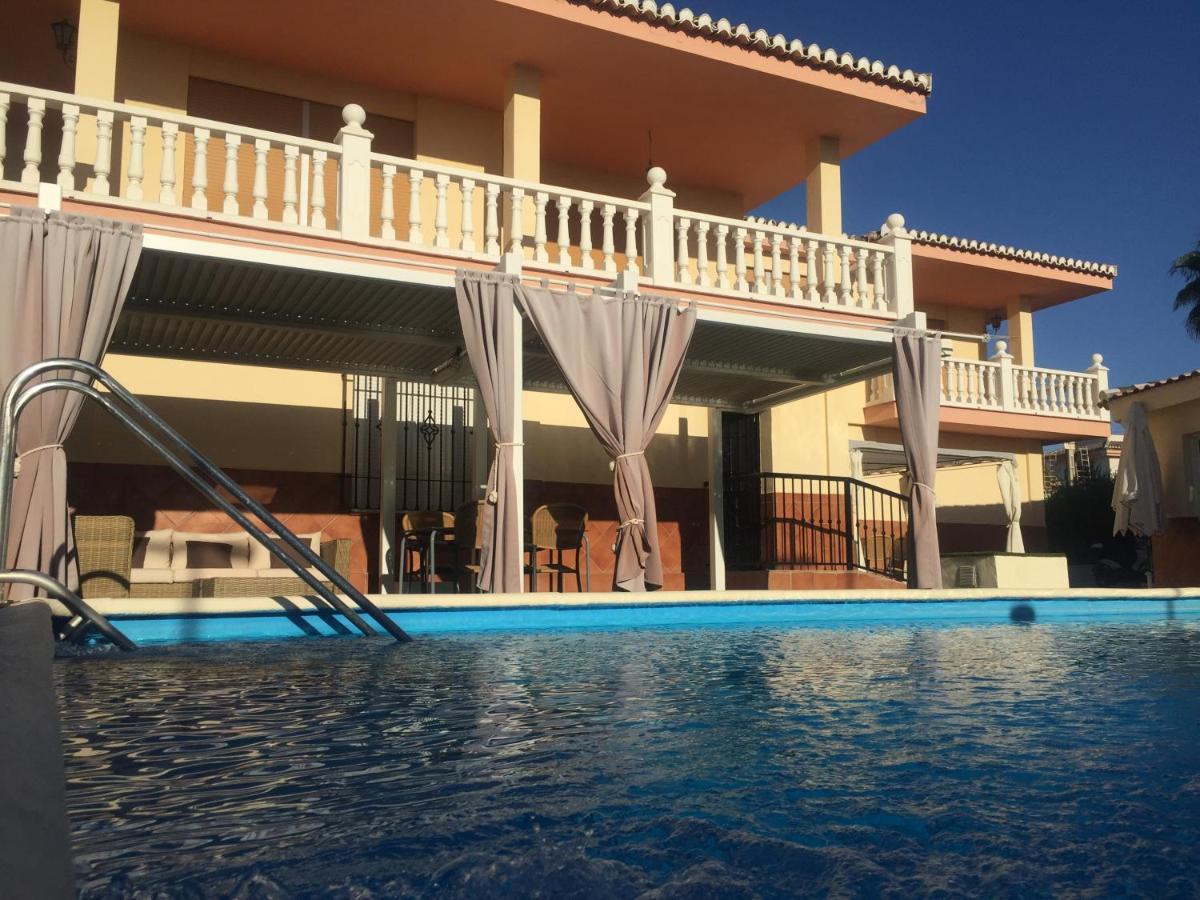 Villa De La Acacia Гохар Экстерьер фото
