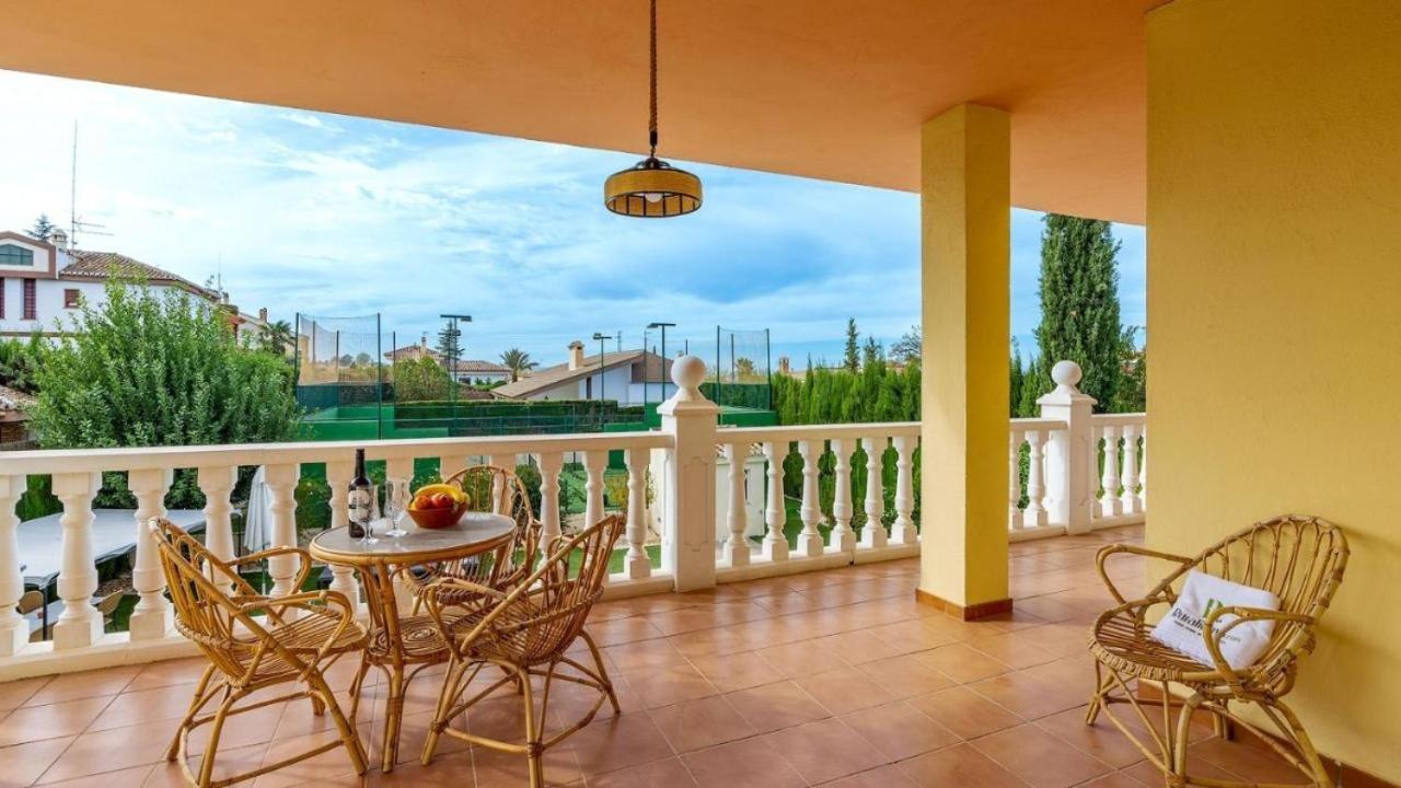 Villa De La Acacia Гохар Экстерьер фото