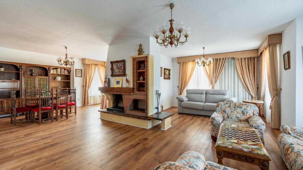 Villa De La Acacia Гохар Экстерьер фото